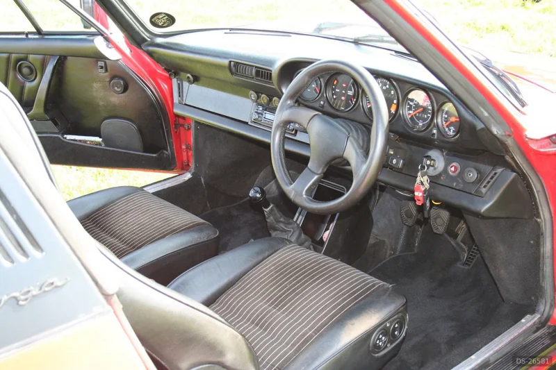 1985 Porsche 911 Carrera Targa Sport
