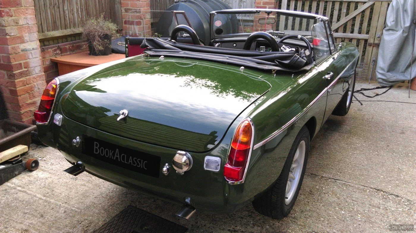 1970 MG BV8 Roadster