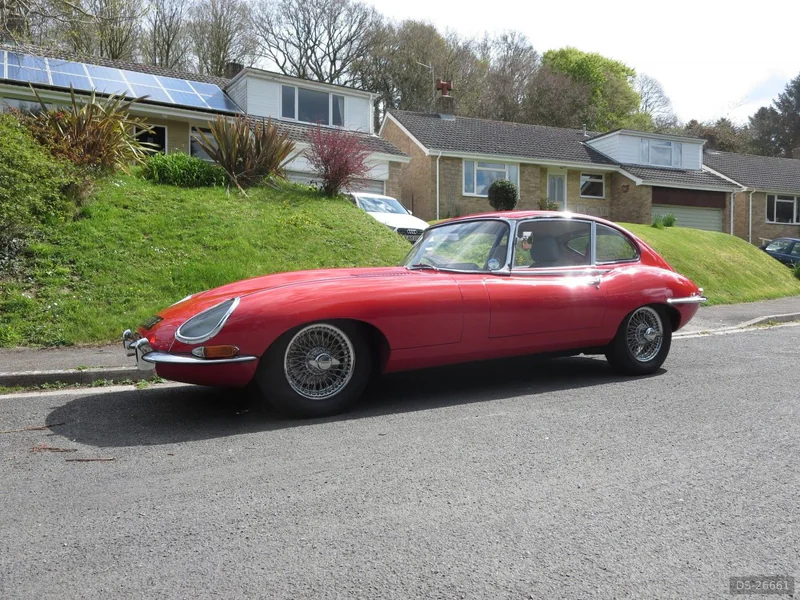 1967 Jaguar E-Type 2+2 in Salisbury 5