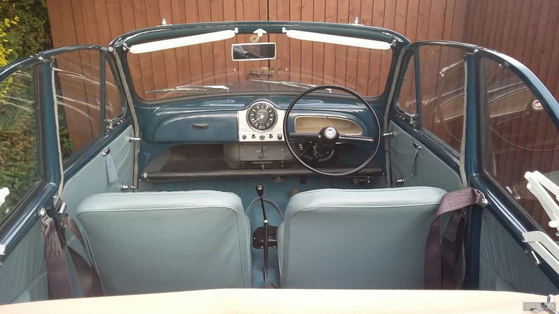 1967 Morris Minor Convertible in Southampton 4
