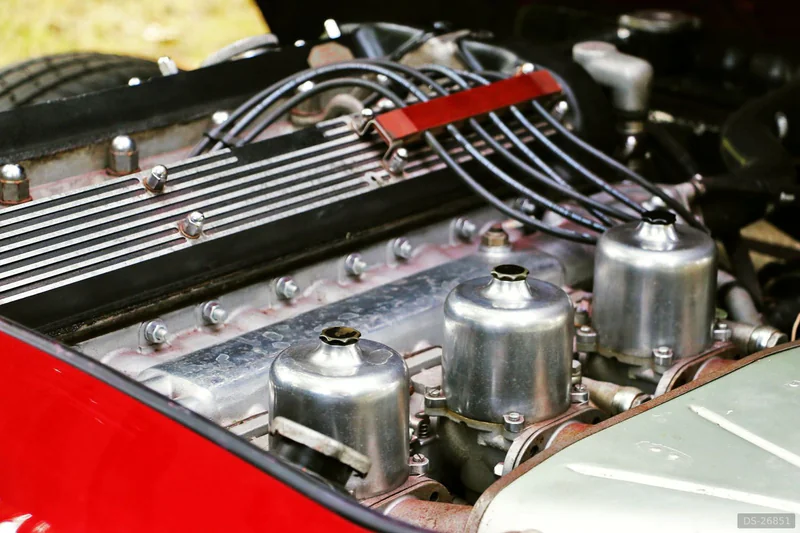 1970 Jaguar E-Type in Weybridge 9