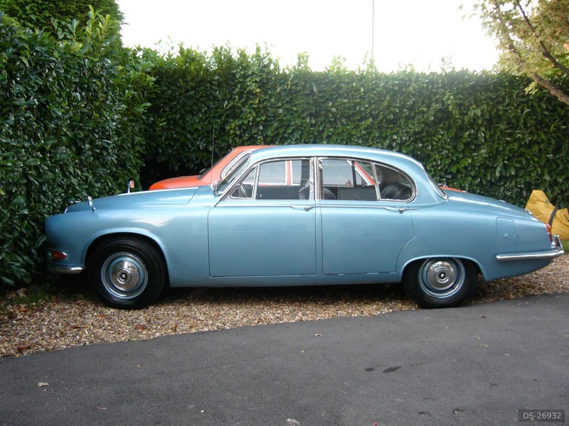 1968 Jaguar 420 in Maidenhead 3