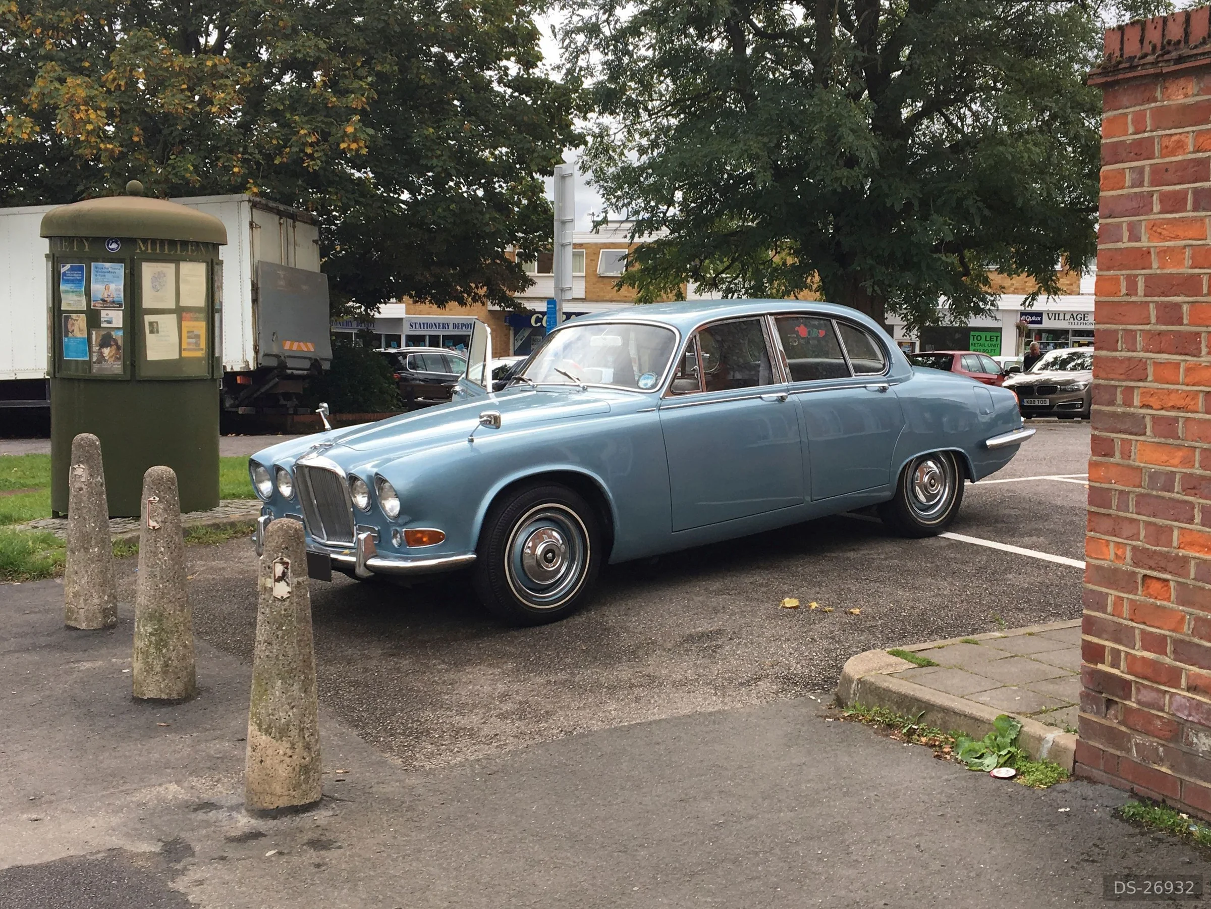1968 Jaguar 420