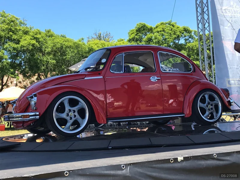 1975 Volkswagen Beetle in Centurion 9