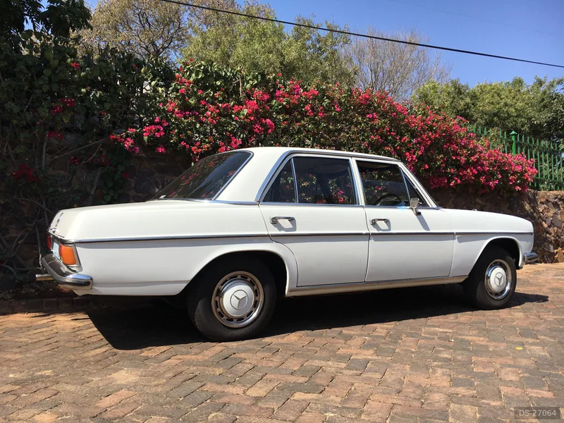 1973 Mercedes-Benz 220 in Pretoria 2