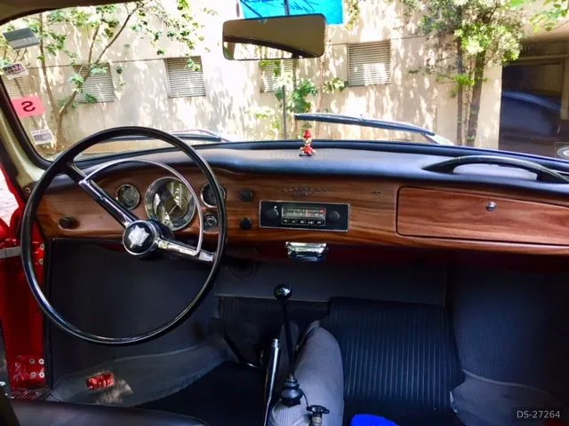 1960 Volkswagen Karmann Ghia in São Paulo 3