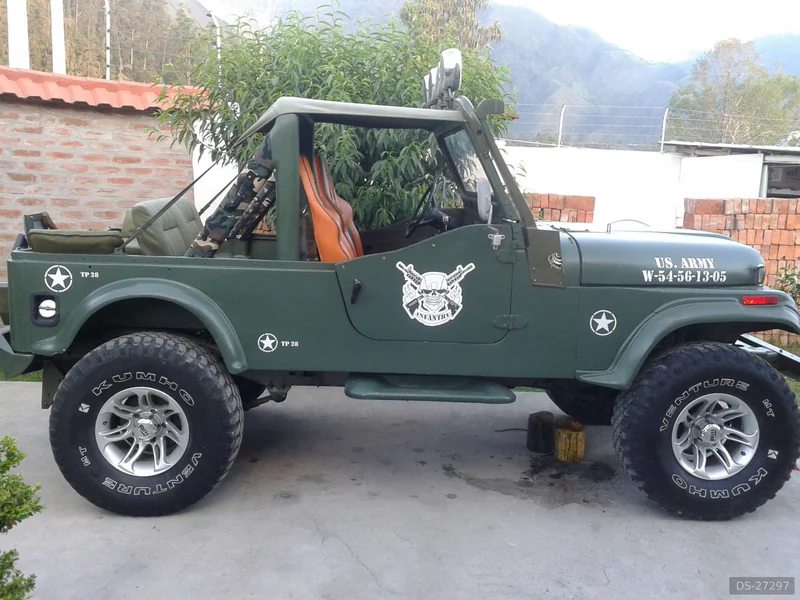 1988 Jeep Cj8 in Ibarra 4