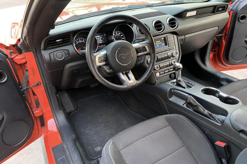 2015 Ford Mustang Base 15