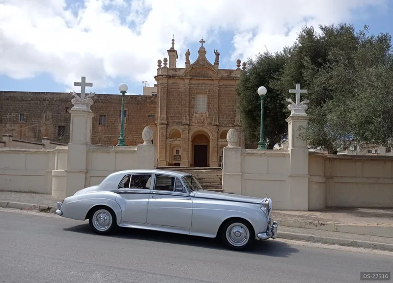 1958 Rolls-Royce Silver Cloud - Silver in Qormi 4