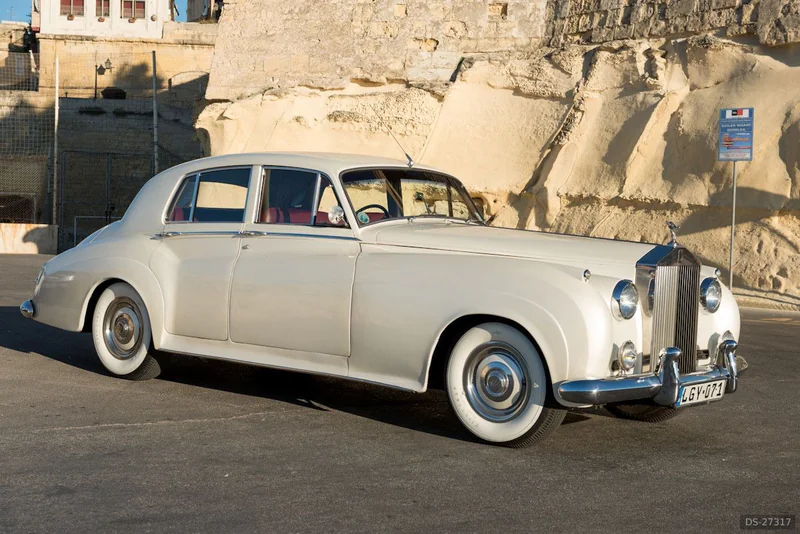 1958 Rolls-Royce Silver Cloud - White in Qormi 4