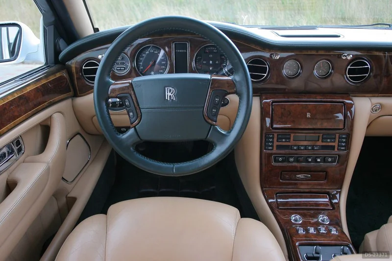 2000 Rolls-Royce Silver Seraph in Brno 4