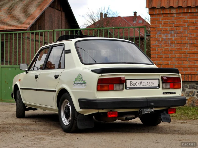 1986 Skoda 120 L in Praha 8 - Dolní Chabry 2