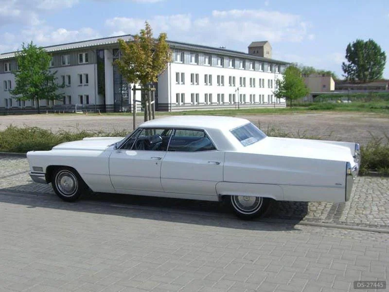 1967 Cadillac Calais in Berlin 3