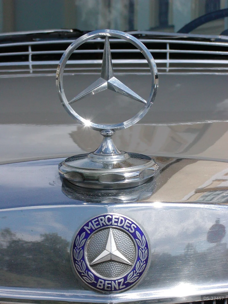 1967 Mercedes-Benz 230 Heckflosse W110 in München 5