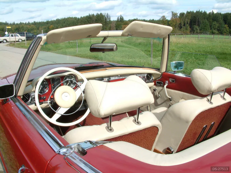 1969 Mercedes-Benz 280 SL in München 3