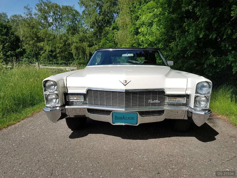 1968 Cadillac De Ville Cabrio in Hamburg 2