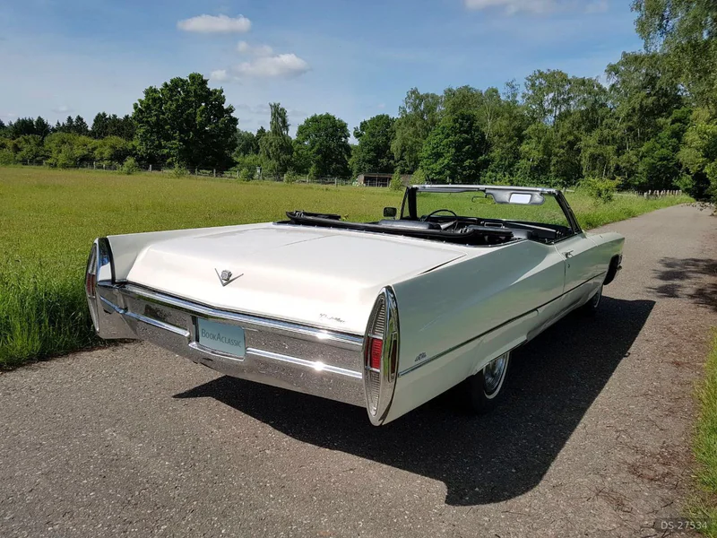 1968 Cadillac De Ville Cabrio in Hamburg 3
