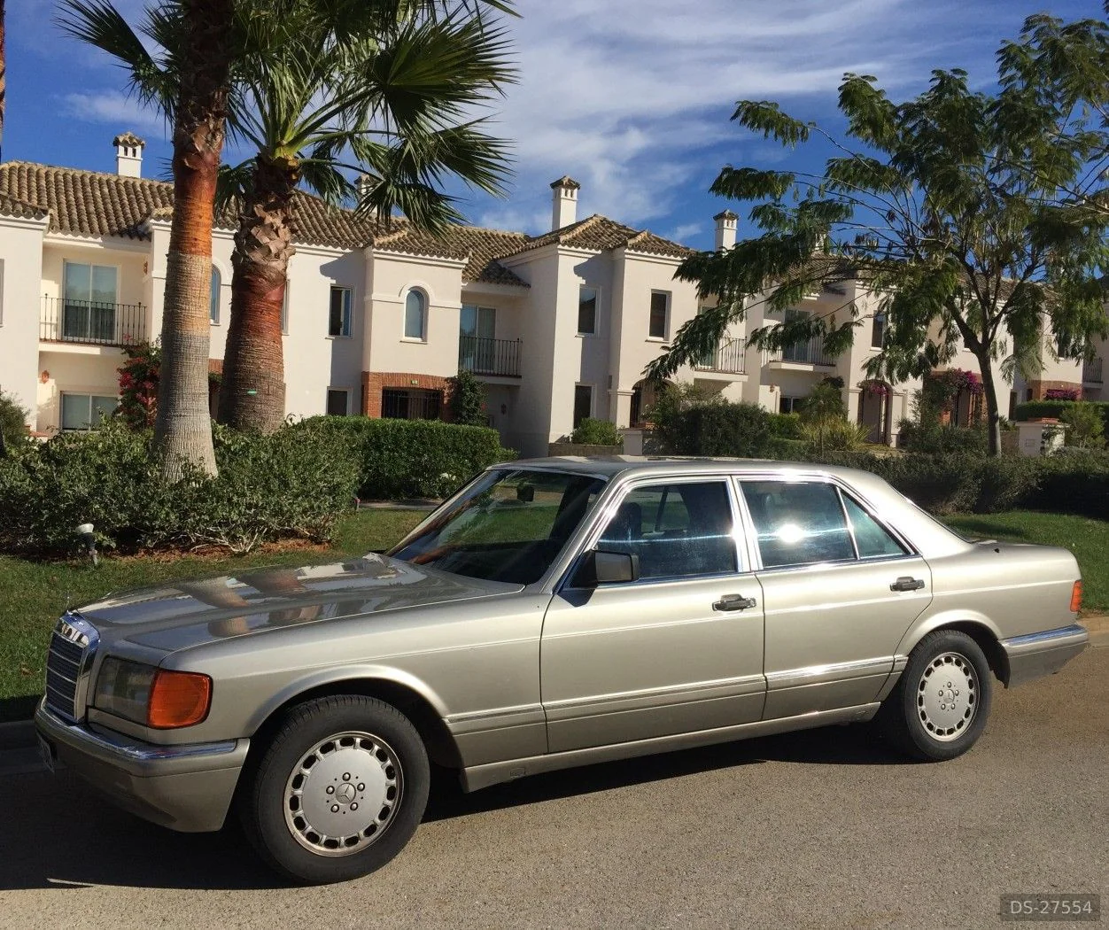1991 Mercedes-Benz 300 SE