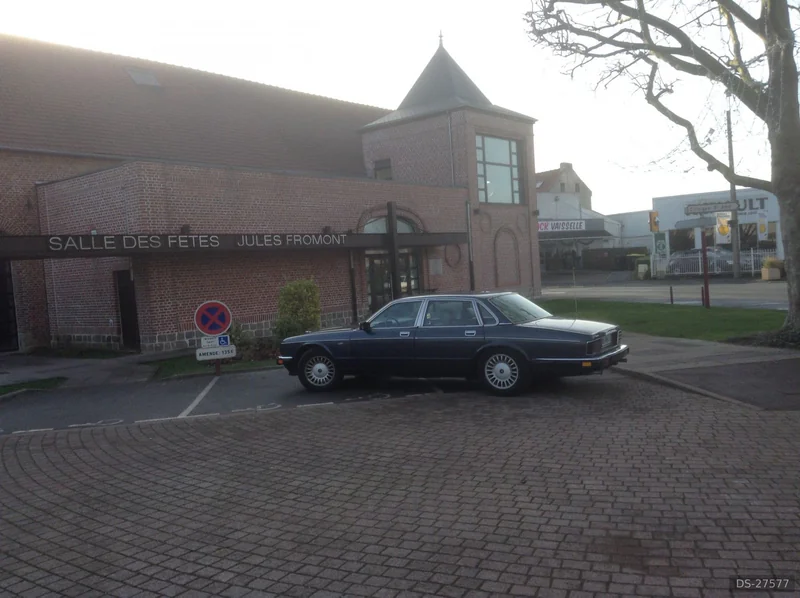 1988 Daimler Xj 40 in Lambres Lez Douai 3
