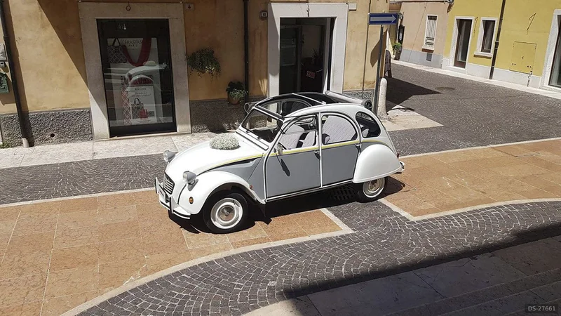 1982 Citroen 2cv dolly in Arbizzano-Santa Maria 2