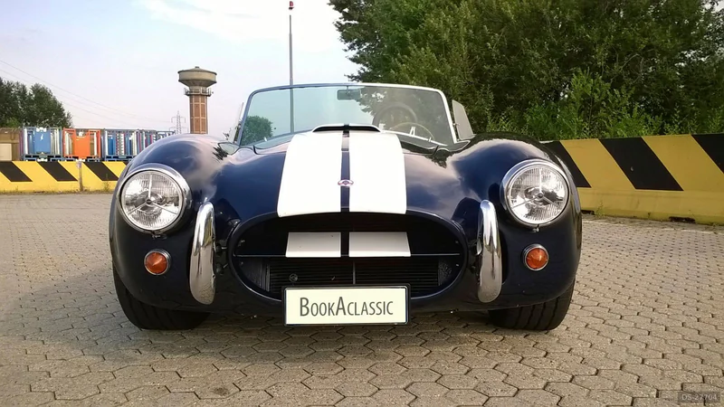 1965 AC Cobra 427 in Grugliasco 5