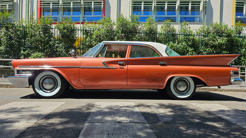 1961 Chrysler Newport in Milano 8