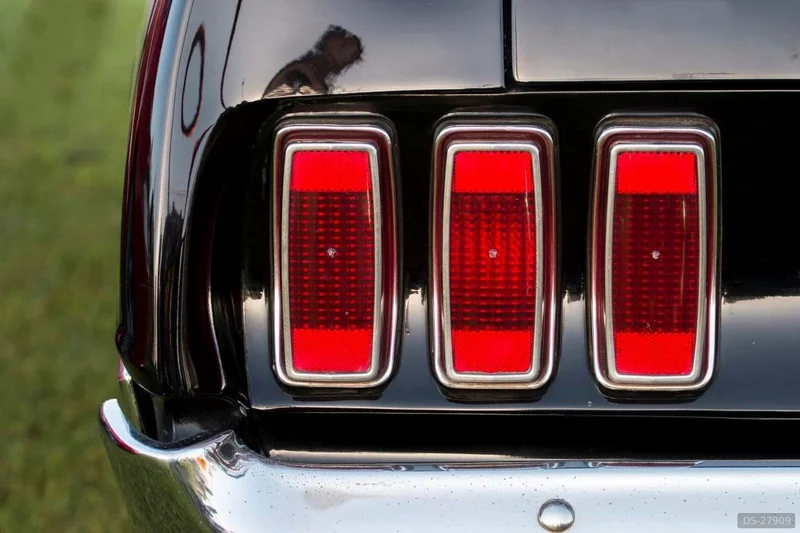 1969 Ford Mustang in Faro 12