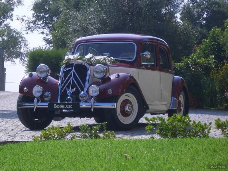 1952 Citroen 11 BL - Arrastadeira in Amares 2