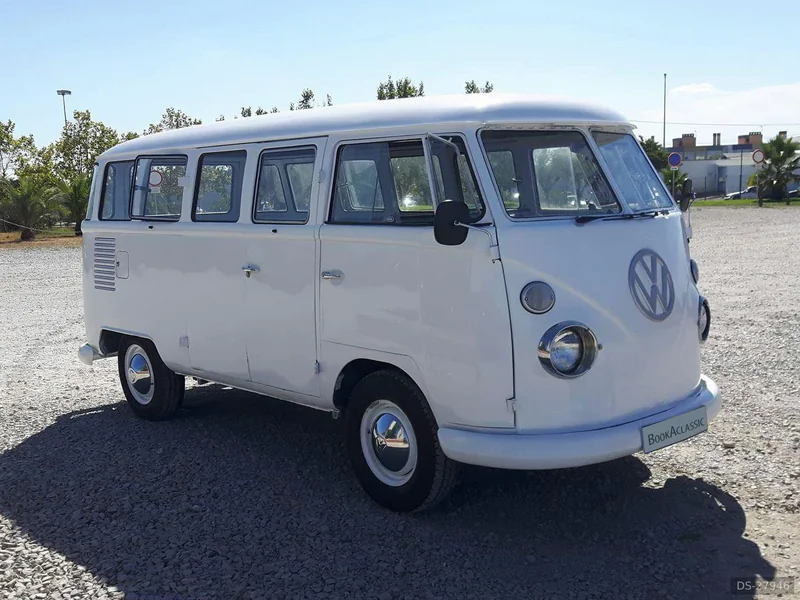 1966 Volkswagen T1 Splitscreen Branca in Almada 1