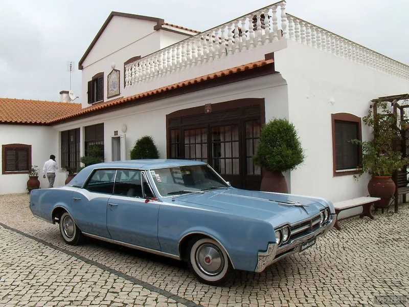 1965 Oldsmobile F-85 Cabrio in Amadora 3