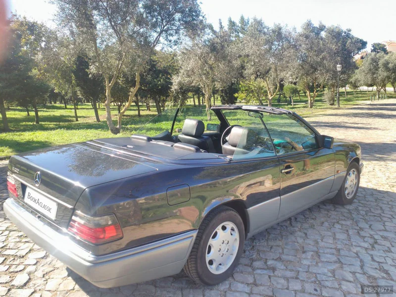 1995 Mercedes-Benz E 200 Cabrio in Queluz 2