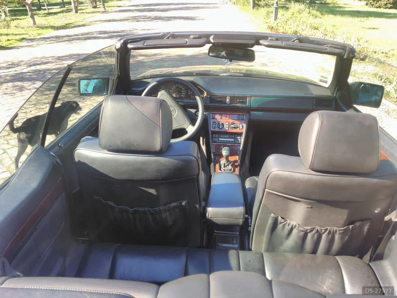 1995 Mercedes-Benz E 200 Cabrio in Queluz 3