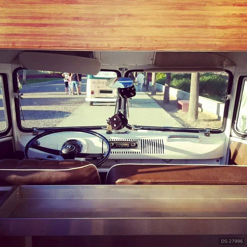 1967 Volkswagen T1 Splitscreen in Lisboa 3