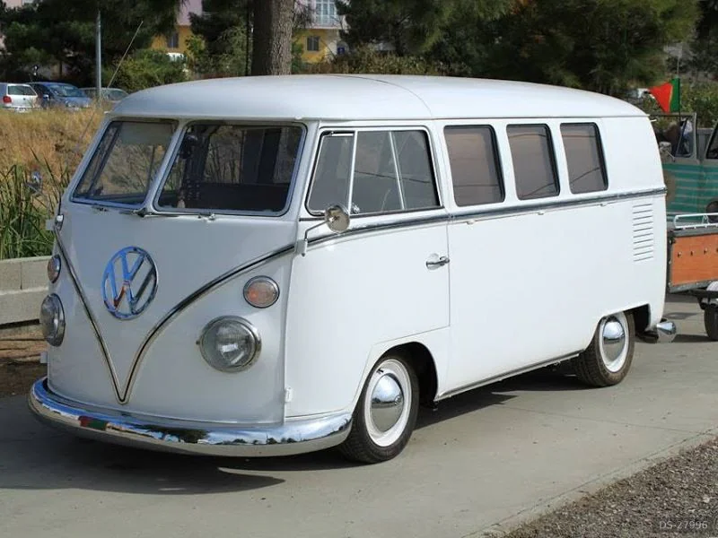 1967 Volkswagen T1 Splitscreen in Lisboa 9