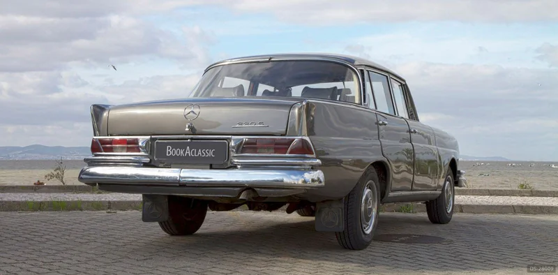 1964 Mercedes-Benz 220 SB in Alcochete 2