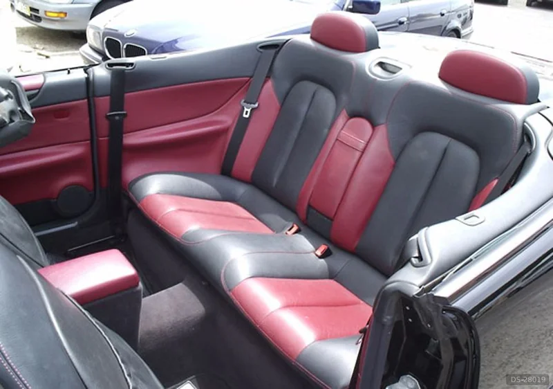 2000 Mercedes-Benz CLK 200 in Lisboa 4