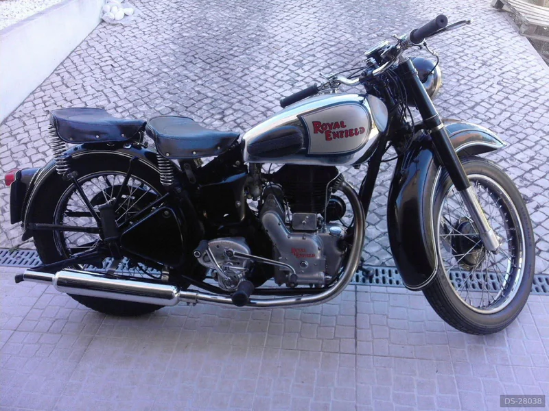 1947 Royal Enfield 500 in Odivelas