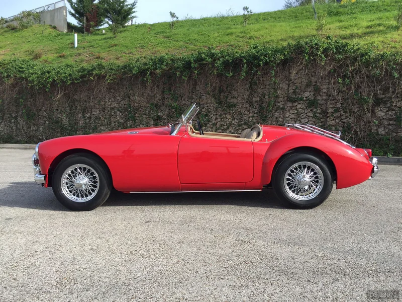 1956 MG A in Loulé 4