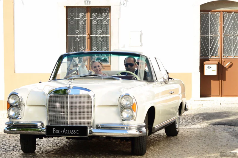 1966 Mercedes-Benz 220 SEB Cabriolet in Loulé 3