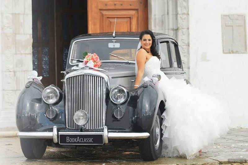 1951 Bentley MK VI in Loulé 1