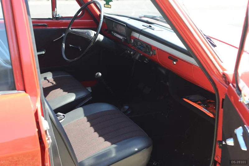1969 Datsun 1000 in Lisboa 21