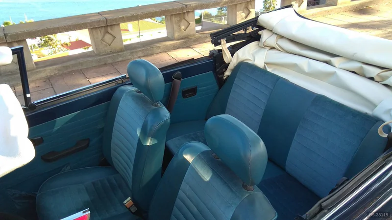 1979 Volkswagen Carocha Cabriolet in Funchal 3