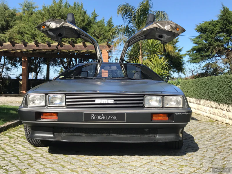 1980 DeLorean DMC-12 in Lisboa 3