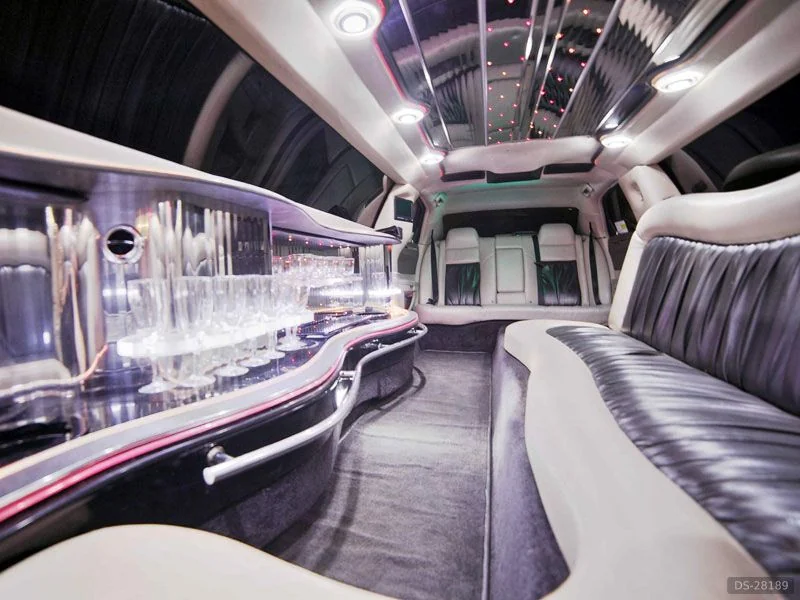 2008 Chrysler 300C Limousine