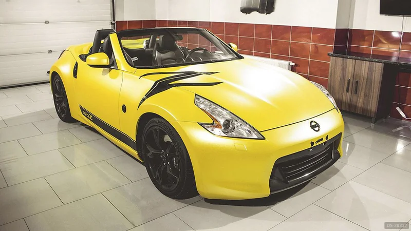 2012 Nissan 370z roadster in Banska Bystrica 2