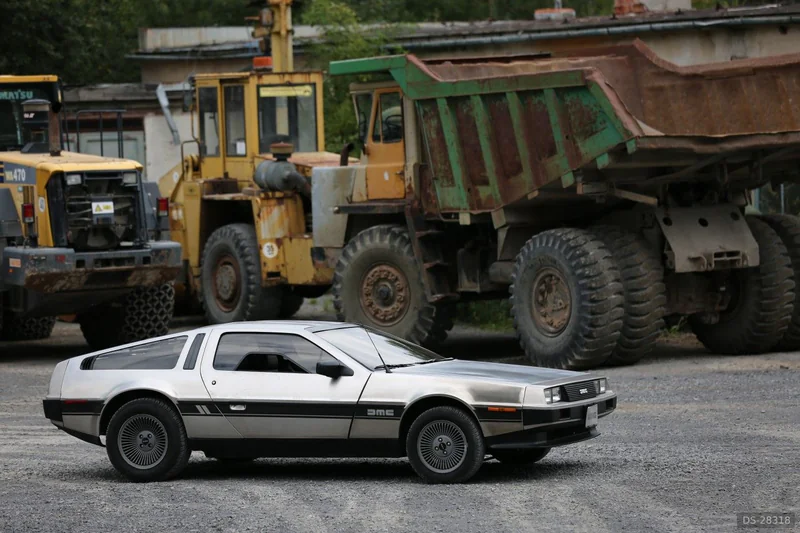 1981 DeLorean DMC-12