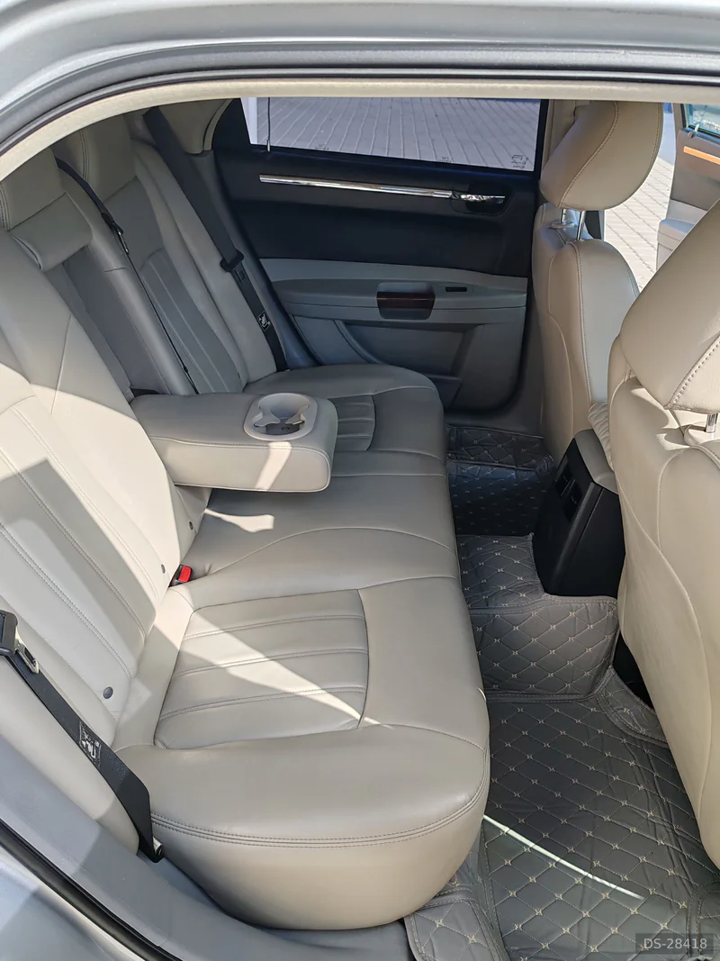 2007 Chrysler 300c in Prievidza 8