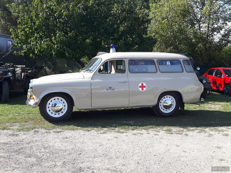 1968 Skoda 1202 Sanitka in Bratislava 3