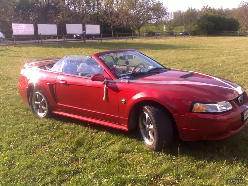 1998 Ford Mustang Cabriolet in Hlohovec 4