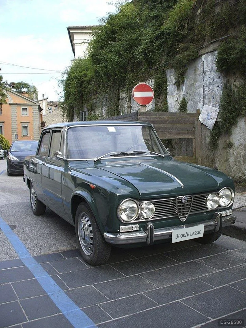 1964 Alfa Romeo Giulia Ti 1600 in Roma 1